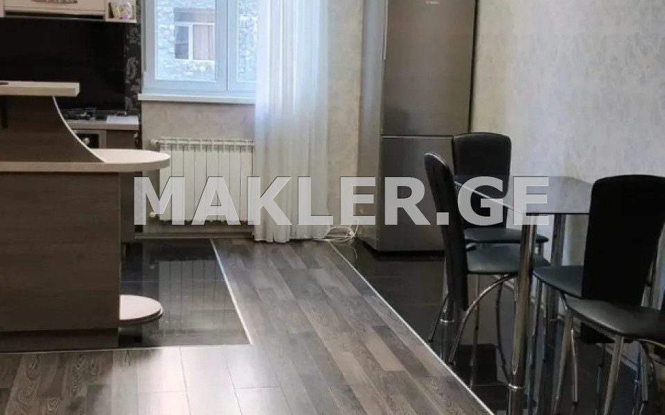  Сдаётся 3 комнатная  Квартира в Сабуртало  на ул. М.Асатиани 