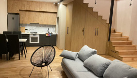 Сдаётся 140 m² площадь Частный дом в Ваке