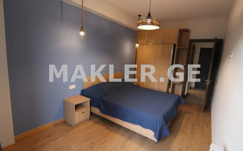  ქირავდება 2 ოთახიანი  ბინა საბურთალოზე  ეულის ქუჩაზე 