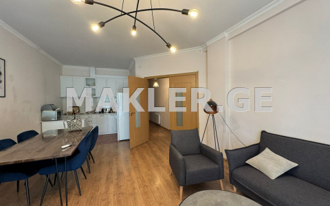  For Rent 3 room  Apartment in Vake dist.  in Taktakishvili st. 