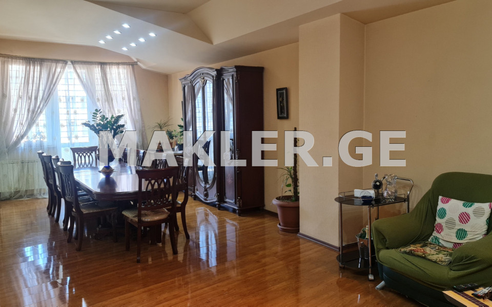  Satılık 5   Daire in Saburtalo dist.  in M.Aleksidze st. 