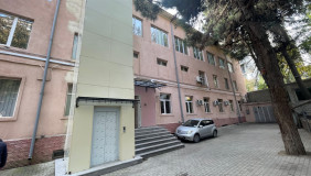 Продается 1128 m² площадь Коммерческая площадь в Сабуртало