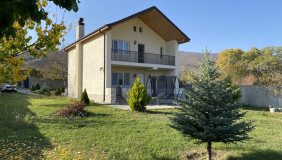 For Sale 200 m² space Country house