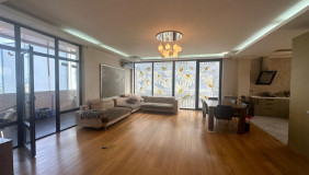 For Sale 3 room  Apartment in Mtatsminda dist. (Old Tbilisi)
