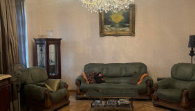 For Sale 3 room  Apartment in Mtatsminda dist. (Old Tbilisi)