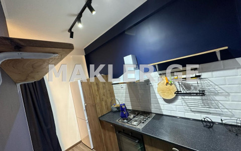  Продается 3 комнатная  Квартира в Багеби  на Цкнетское шоссе 