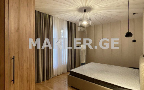  For Rent 140 m² space Private House in Vake dist.  in Paliashvili st. 