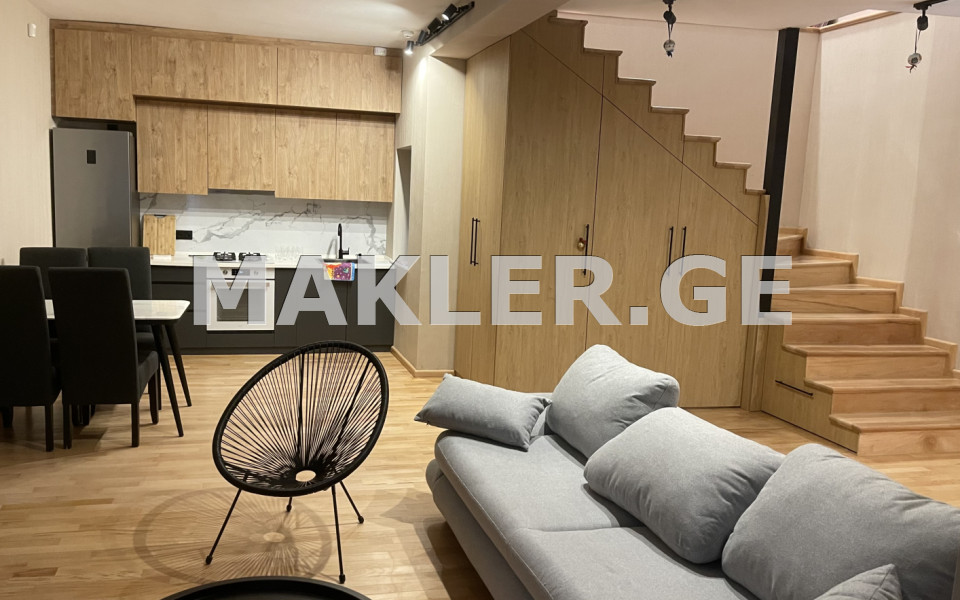  For Rent 140 m² space Private House in Vake dist.  in Paliashvili st. 