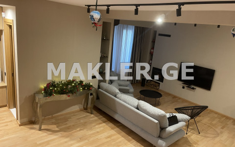  For Rent 140 m² space Private House in Vake dist.  in Paliashvili st. 