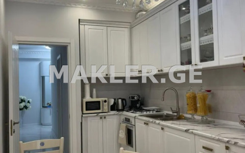  Сдаётся 3 комнатная  Квартира в Сабуртало  на ул. Миндели 