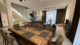For Sale 340 m² space Private House in Didi digomi dist.