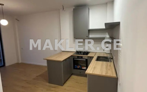  იყიდება მშენებარე ბინა ლისის ტბაზე