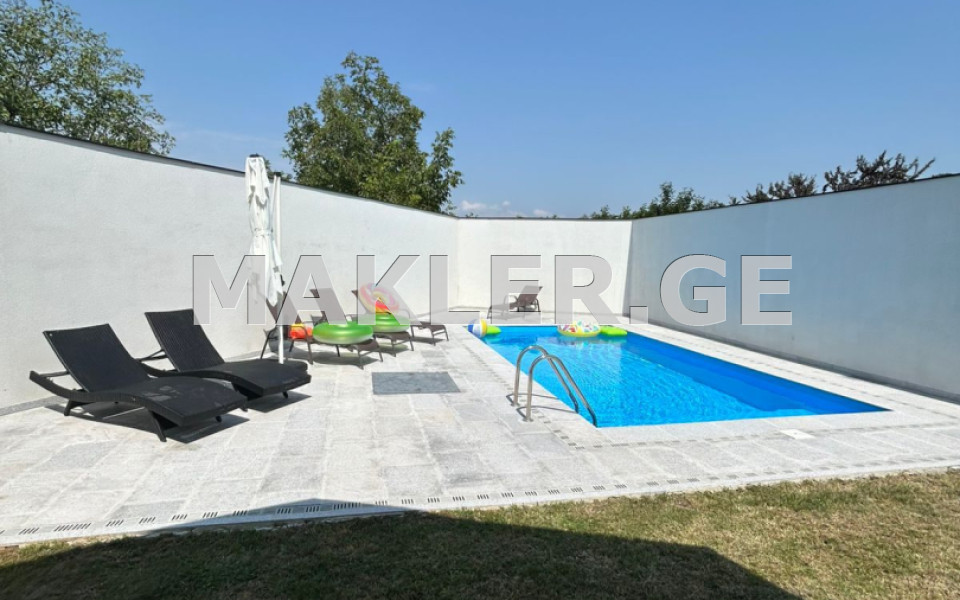  Satılık 395 m²  Villa in Saguramo