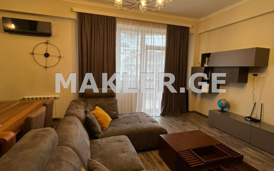  ქირავდება 3 ოთახიანი  ბინა ვაკეში  ი. ჭავჭავაძის გამზ. 