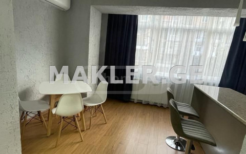  Сдаётся 3 комнатная  Квартира в Ваке  на ул. Тамарашвили 