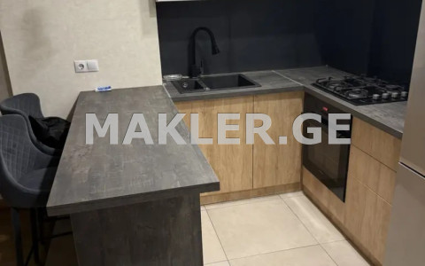  Сдаётся 2 комнатная  Квартира в Исани  на ул. Амиреджиби 