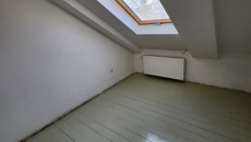 For Sale 3 room  Apartment in Chugureti dist.