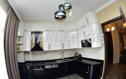  ქირავდება 4 ოთახიანი  ბინა ვეძისში  იმედაშვილის ქუჩაზე 