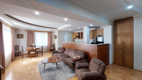 Продается 4 комнатная  Квартира в Сабуртало