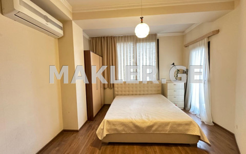  ქირავდება 2 ოთახიანი  ბინა ვერაზე  თარხნიშვილის ქუჩაზე 