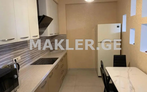  Сдаётся 3 комнатная  Квартира в Сабуртало  на ул. Кавтарадзе 