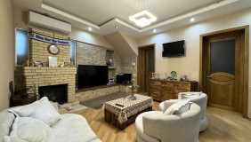 Satılık 286 m²  Villa in Chugureti dist.