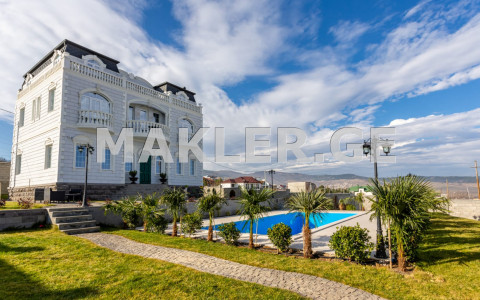  იყიდება ქირავდება 460 m² ფართობის საკუთარი სახლი ტაბახმელაში