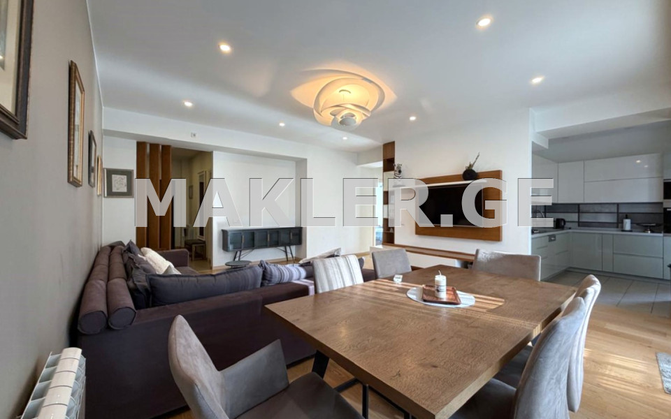  Сдаётся 4 комнатная  Квартира в Ваке  на пр. И. Чавчавадзе 