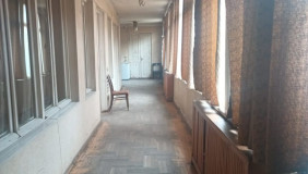 For Sale 309 m² space Private House in Mtatsminda dist. (Old Tbilisi)