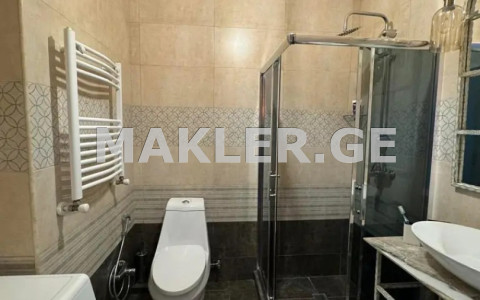  Сдаётся 2 комнатная  Квартира в Сабуртало  на ул. Тамарашвили 