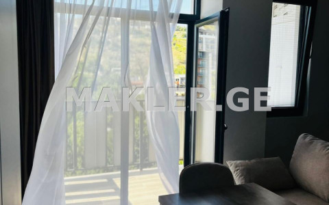  ქირავდება 3 ოთახიანი  ბინა საბურთალოზე  კამანის ჩიხი 