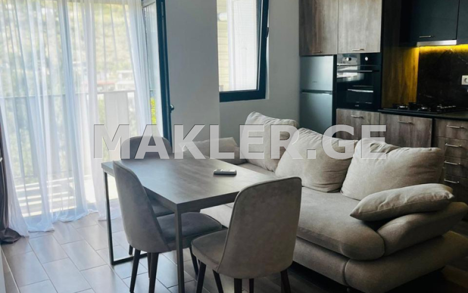  ქირავდება 3 ოთახიანი  ბინა საბურთალოზე  კამანის ჩიხი 