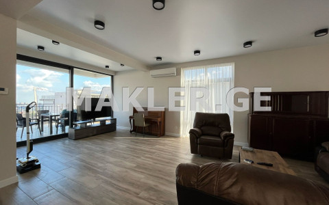  ქირავდება 260 m² ფართობის საკუთარი სახლი თხინვალში