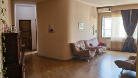 For Sale 3 room  Apartment in Shankhai