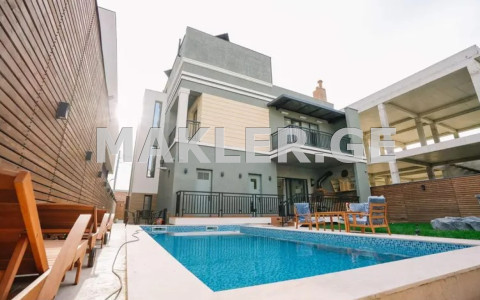  للبيع 460 m² space منزل خاص in Digomi 7