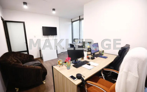  Сдаётся 200 m² площадь Коммерческая площадь в Сабуртало  на пл. Саакадзе 