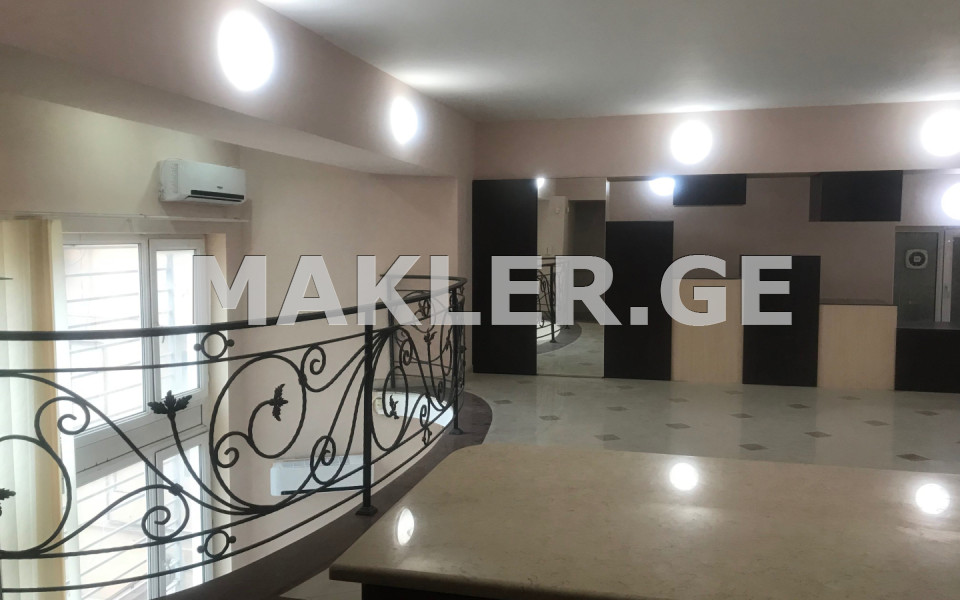  Satılık Kiralık 120 m²  İşyeri in Saburtalo dist.  in Mitskevichi st. 