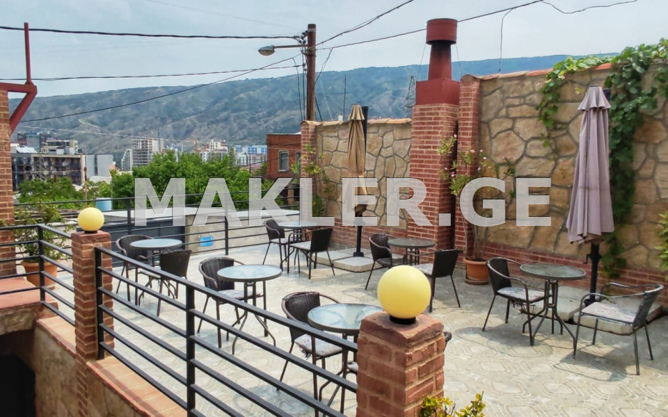  Satılık 290 m²  İşyeri in Ortachala  in Berdzni st. 