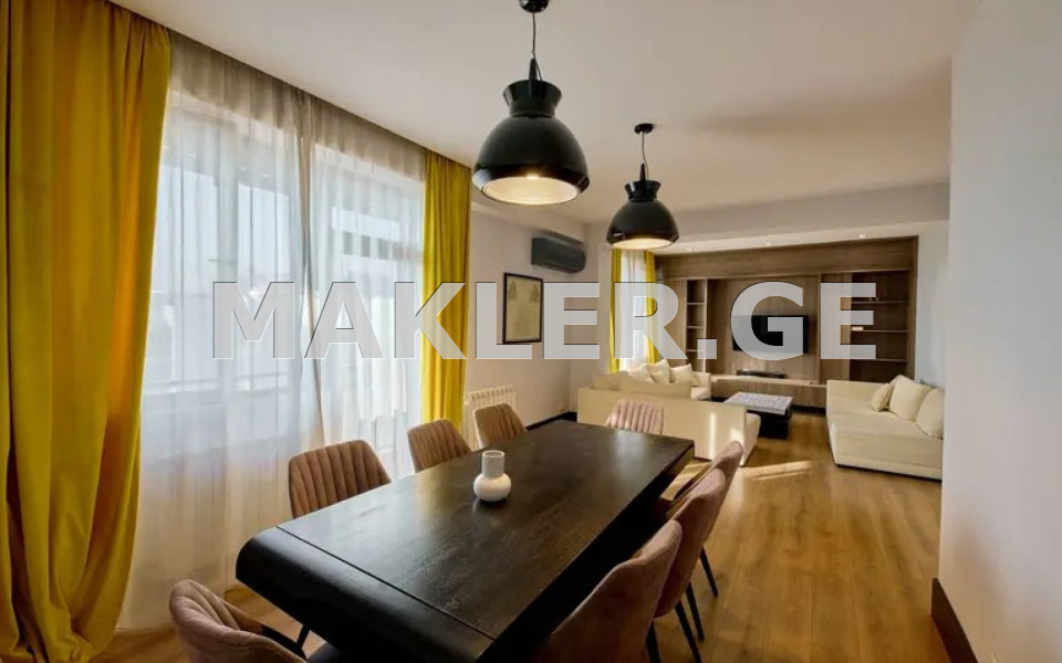  Satılık 5   Daire in Saburtalo dist.  in Gagarini St.. 