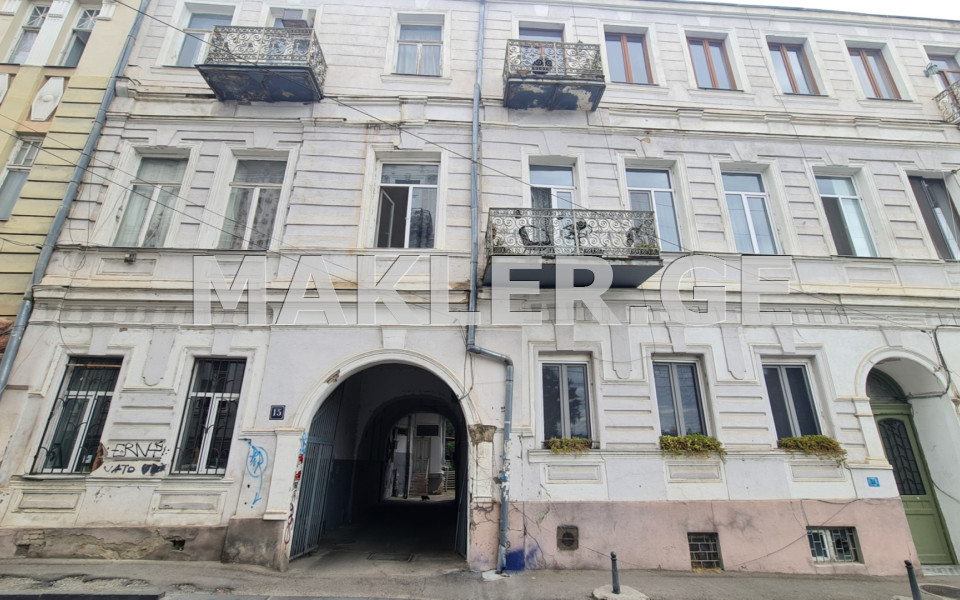  出售 3 room  公寓 第比利斯  in Tabidze st. 