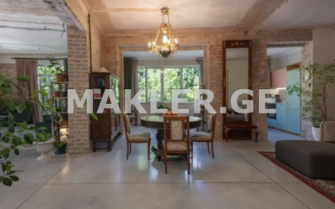  For Rent 2 room  Apartment in Vake dist.  in Paliashvili st. 