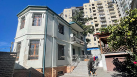 For Sale 400 m² space Private House in Nadzaladevi dist.