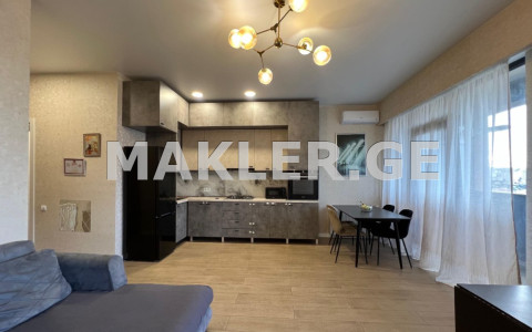  იყიდება 3 ოთახიანი  ბინა საბურთალოზე  ანა პოლიტკოვსკაიას ქუჩაზე 