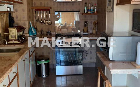  ქირავდება 5 ოთახიანი  ბინა საბურთალოზე  ცაგარელის ქუჩაზე 