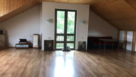 For Rent 230 m² space Private House in Kojori