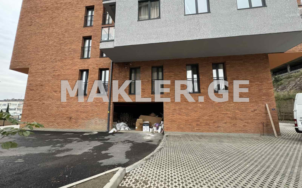  For Rent 600 m² space Office in Saburtalo dist.  in Ana Politkovskaya st. 