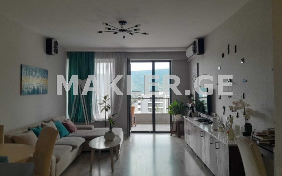  Продается 3 комнатная  Квартира в Ваке  на ул. Хомли 