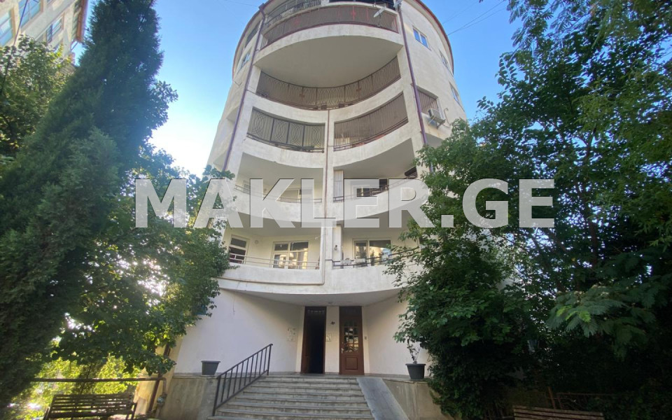  للبيع للإيجار 5 room  الشقة في منطقة فاكي  in Gabashvili st. 