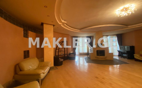  للبيع للإيجار 5 room  الشقة في منطقة فاكي  in Gabashvili st. 