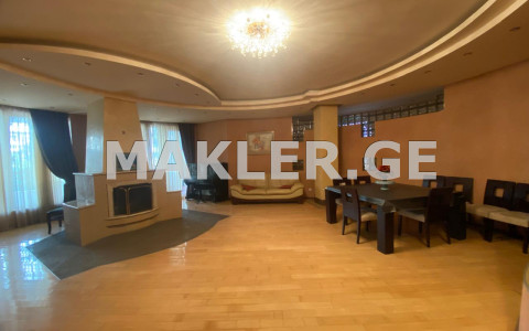  للبيع للإيجار 5 room  الشقة في منطقة فاكي  in Gabashvili st. 